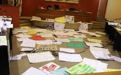 Representantes da manifestação são recebidos na Câmara Municipal