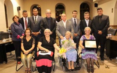 Ruth Racioppi da Rocha recebe homenagem do Legislativo