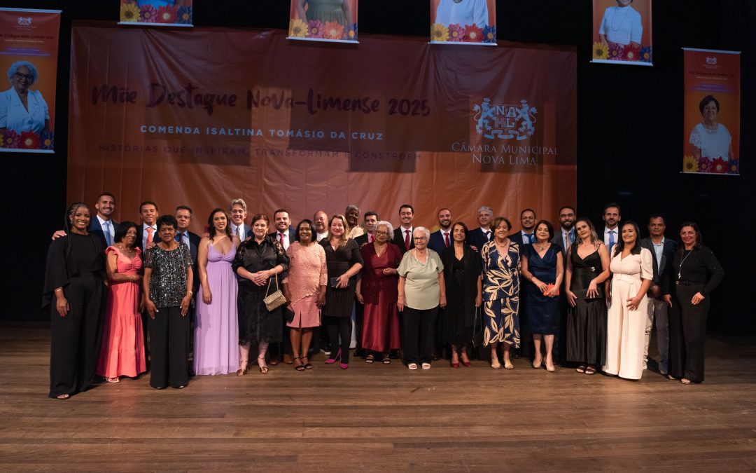 Câmara Municipal homenageia mães com a Comenda Mãe Destaque Nova-limense Isaltina Tomásio da Cruz