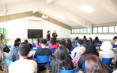 Clima eleitoral marca reta final da primeira etapa do Câmara nas Escolas