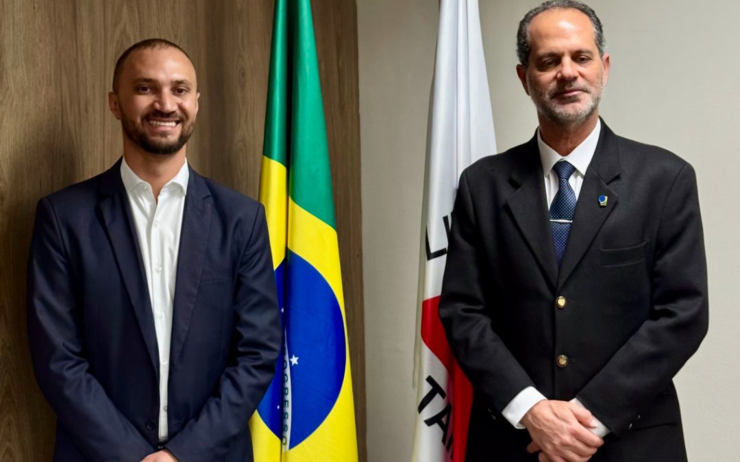 Projeto Câmara nas Escolas é apresentado ao presidente do TRE-MG e ganha destaque como instrumento de transformação social