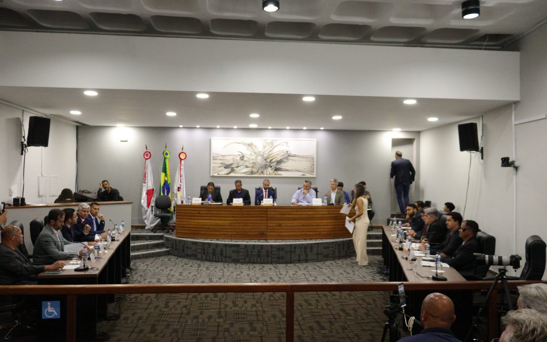 Câmara de Nova Lima aprova projetos importantes e ouve secretário sobre obras na MG-30