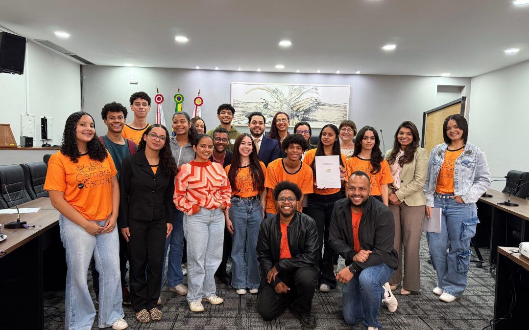 Vereadores jovens vivenciam processo legislativo em Oficina de Escrita Legislativa