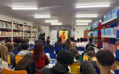 Projeto Câmara nas Escolas percorre cinco escolas estaduais com debates sobre democracia e cidadania